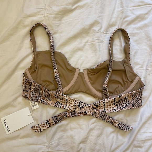 Vitamin A Swimsuit Set - Picture 11 of 15